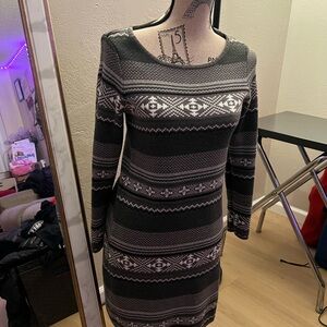 Design History Black and Gray Long Sleeve Bateau Sweater Dress